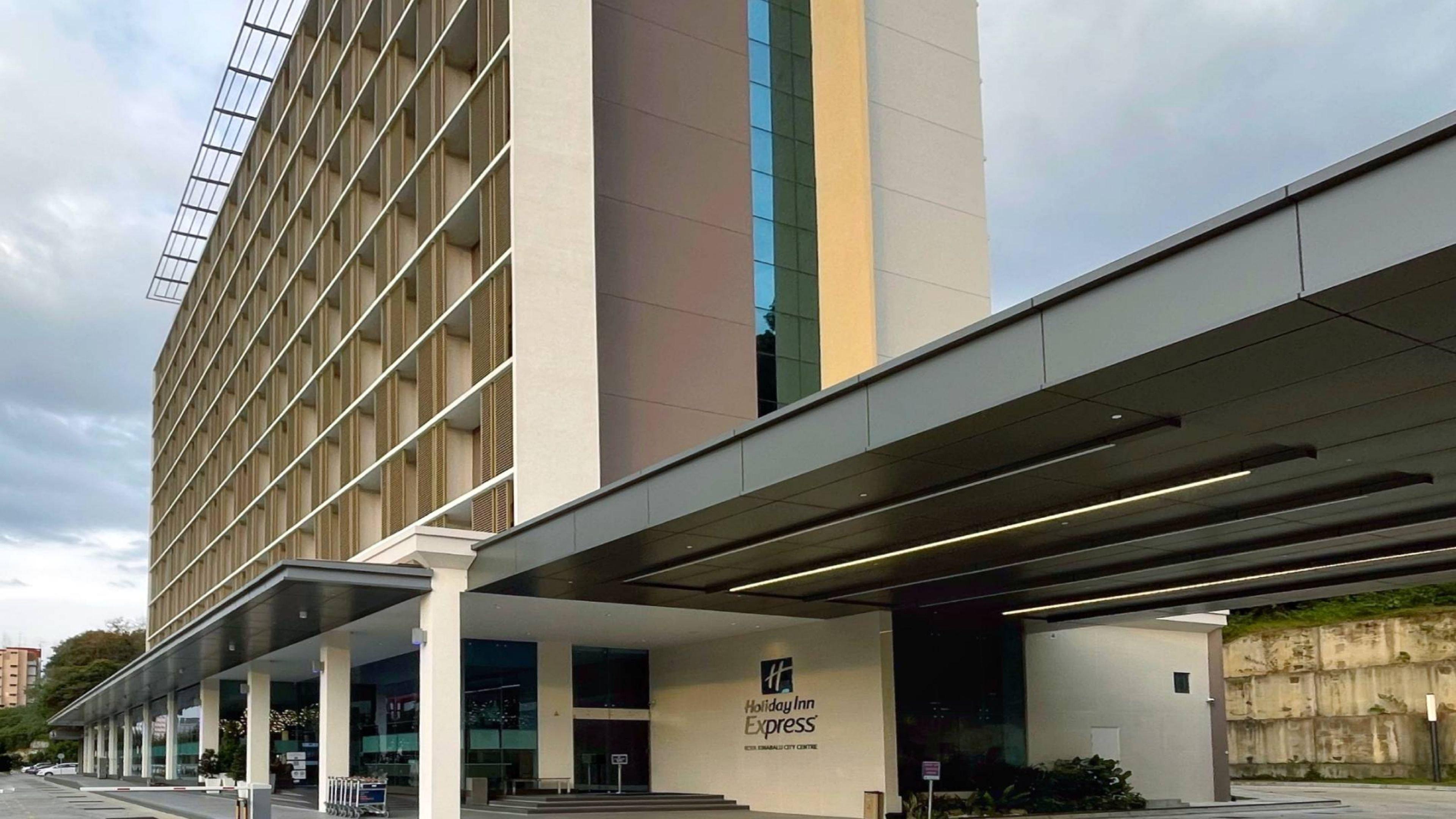 Holiday Inn Express Kota Kinabalu City Centre By Ihg Ngoại thất bức ảnh