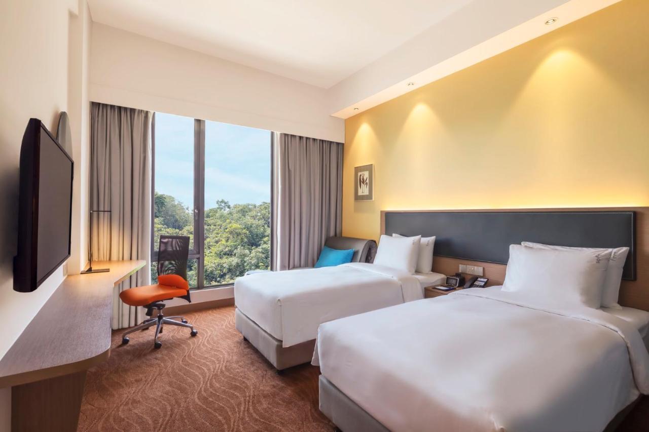 Holiday Inn Express Kota Kinabalu City Centre By Ihg Ngoại thất bức ảnh